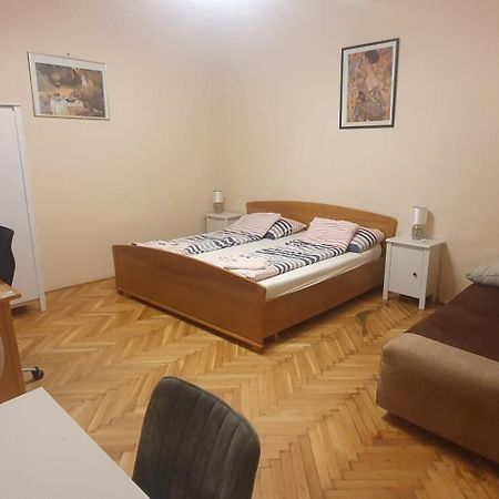 Garibaldi Apartman Budapest Ngoại thất bức ảnh