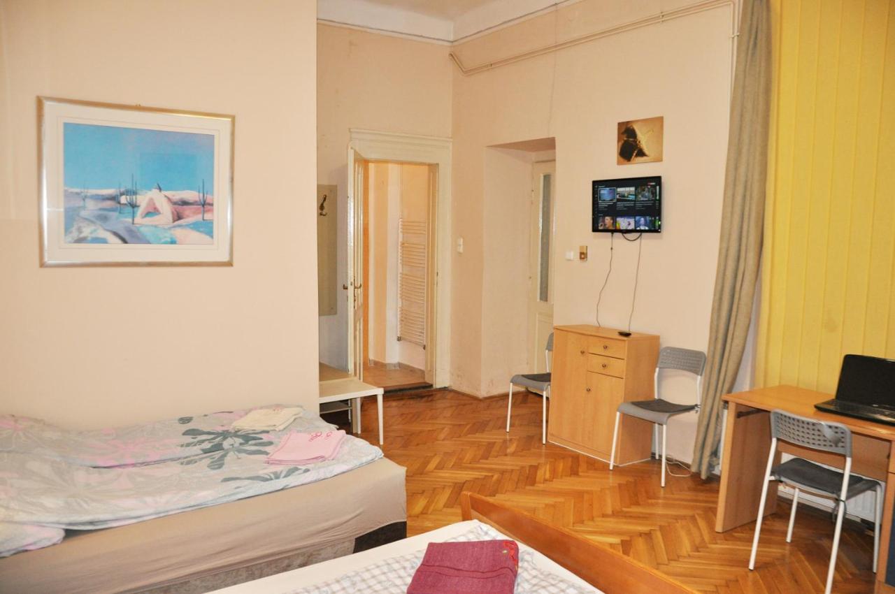 Garibaldi Apartman Budapest Ngoại thất bức ảnh